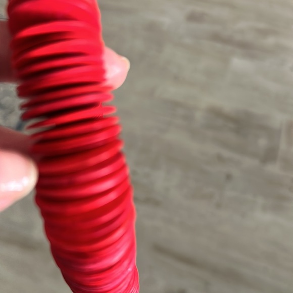 Pop of Red! Rare Vintage! - Picture 3 of 8